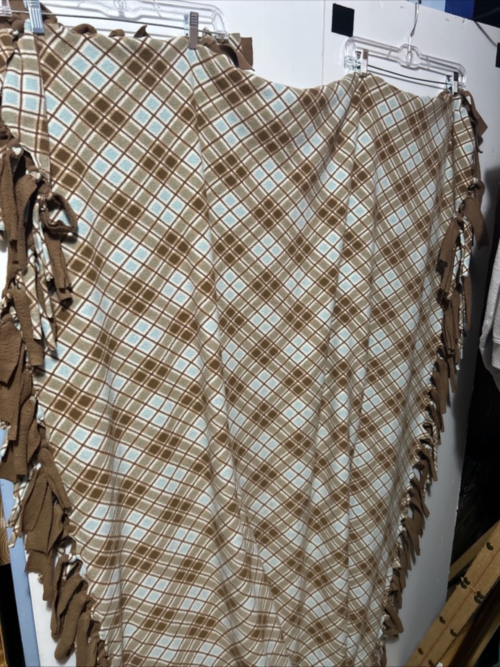Cozy Plaid Fleece Throw Blanket in Brown & Cream